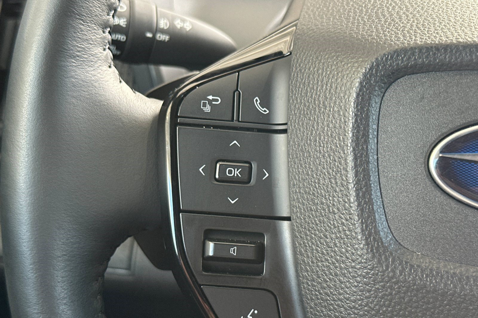 Used 2024 Subaru Solterra AWD/4WD image 31