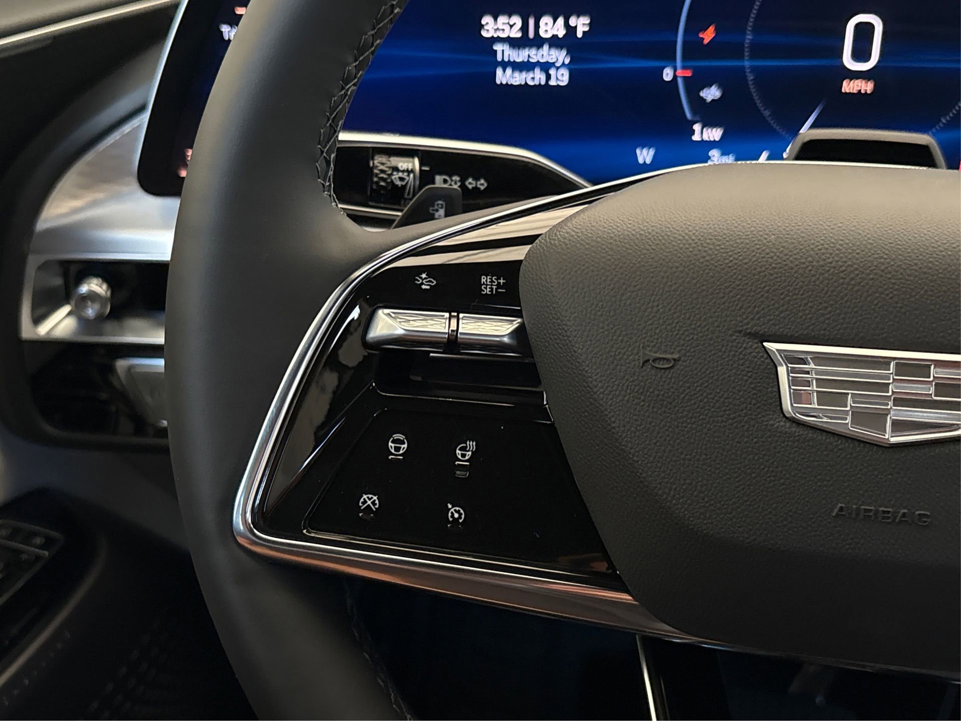 New 2026 Cadillac Lyriq Luxury image 28