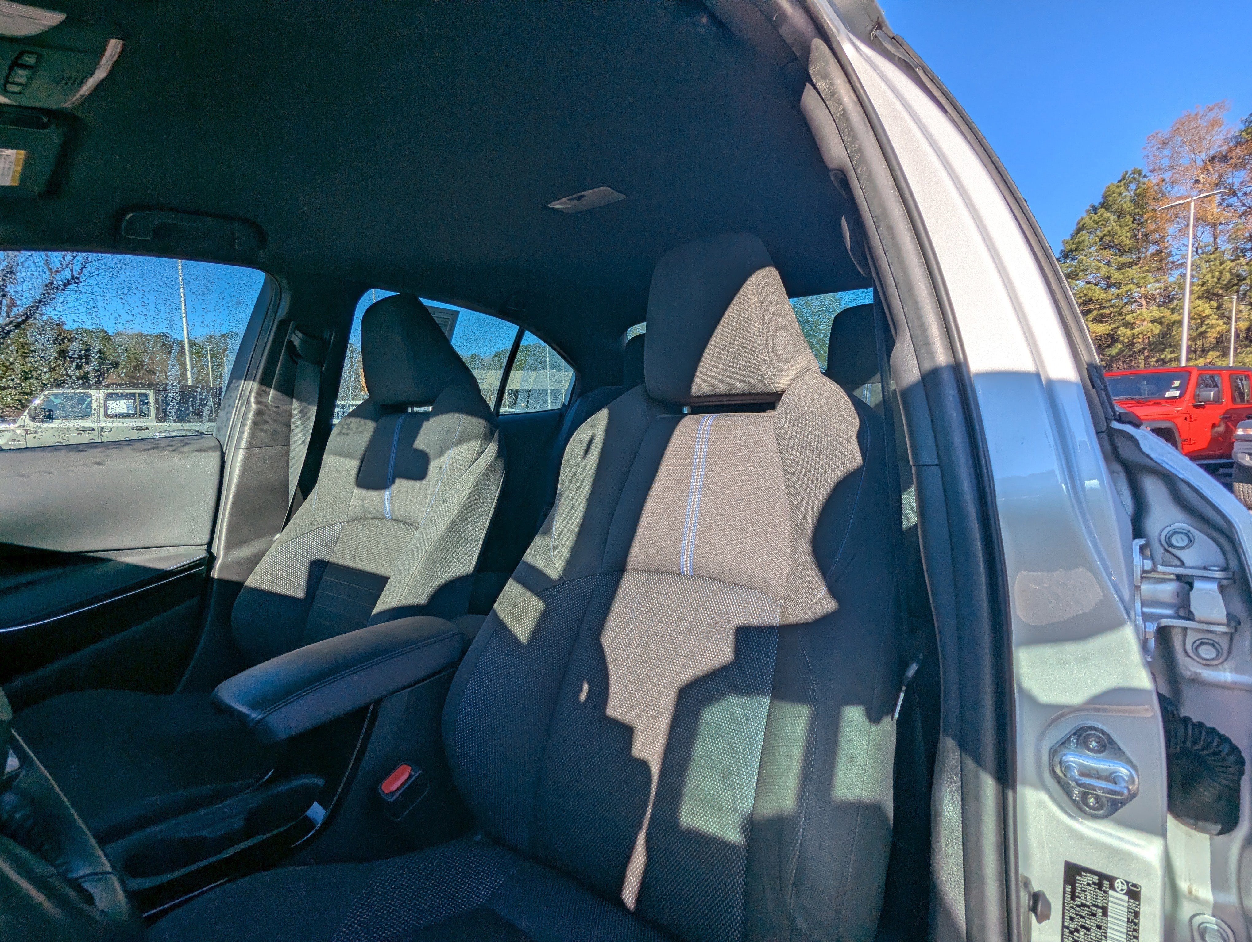 Used 2022 Toyota Corolla SE image 9