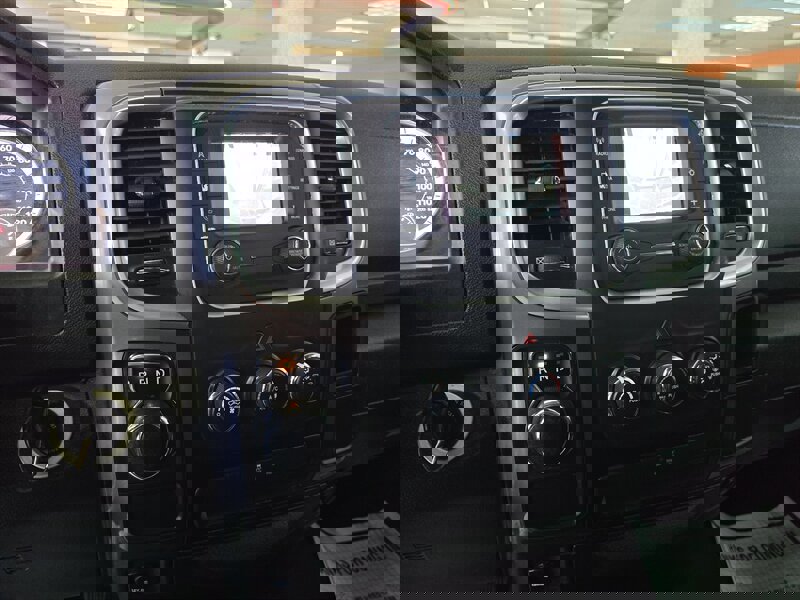 Used 2021 RAM 1500 Classic SLT image 21