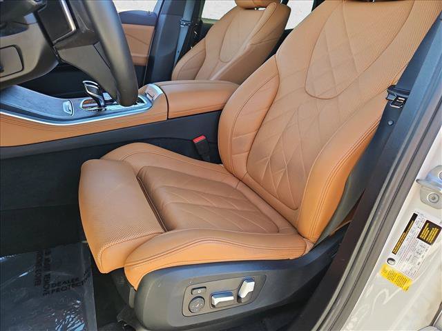 Used 2023 BMW X5 sDrive40i w/ Parking Assistance Package RWD image 16
