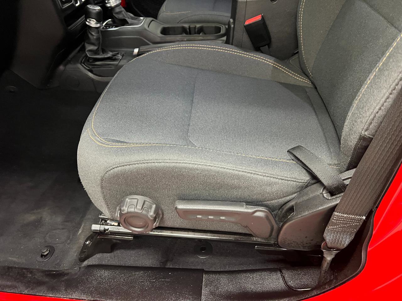 Used 2025 Jeep Wrangler Unlimited Sahara image 52