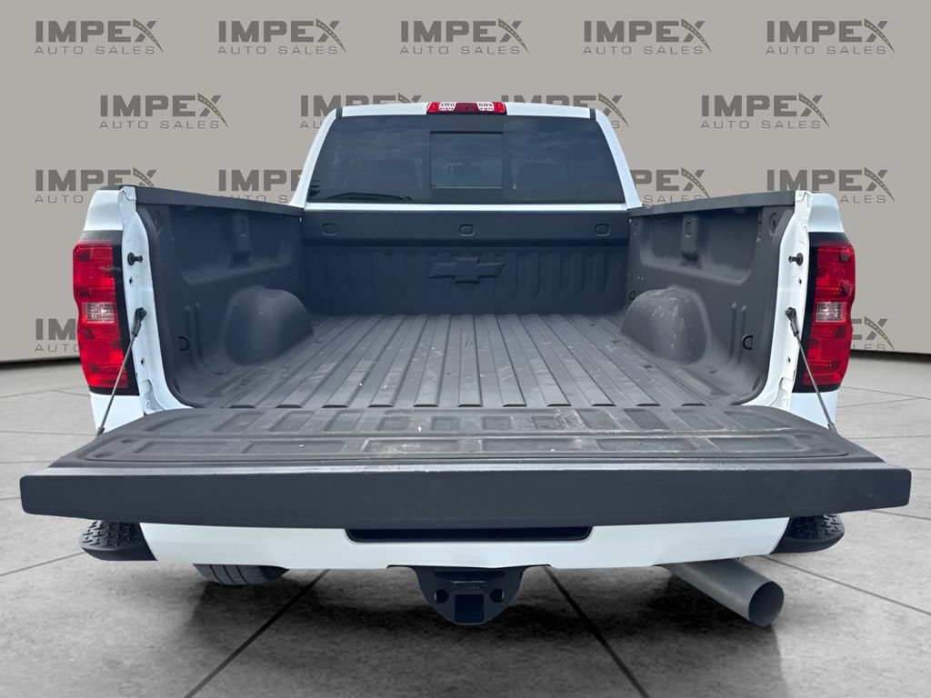 Used 2018 Chevrolet Silverado 2500 LT w/ Custom Sport Edition AWD/4WD image 18