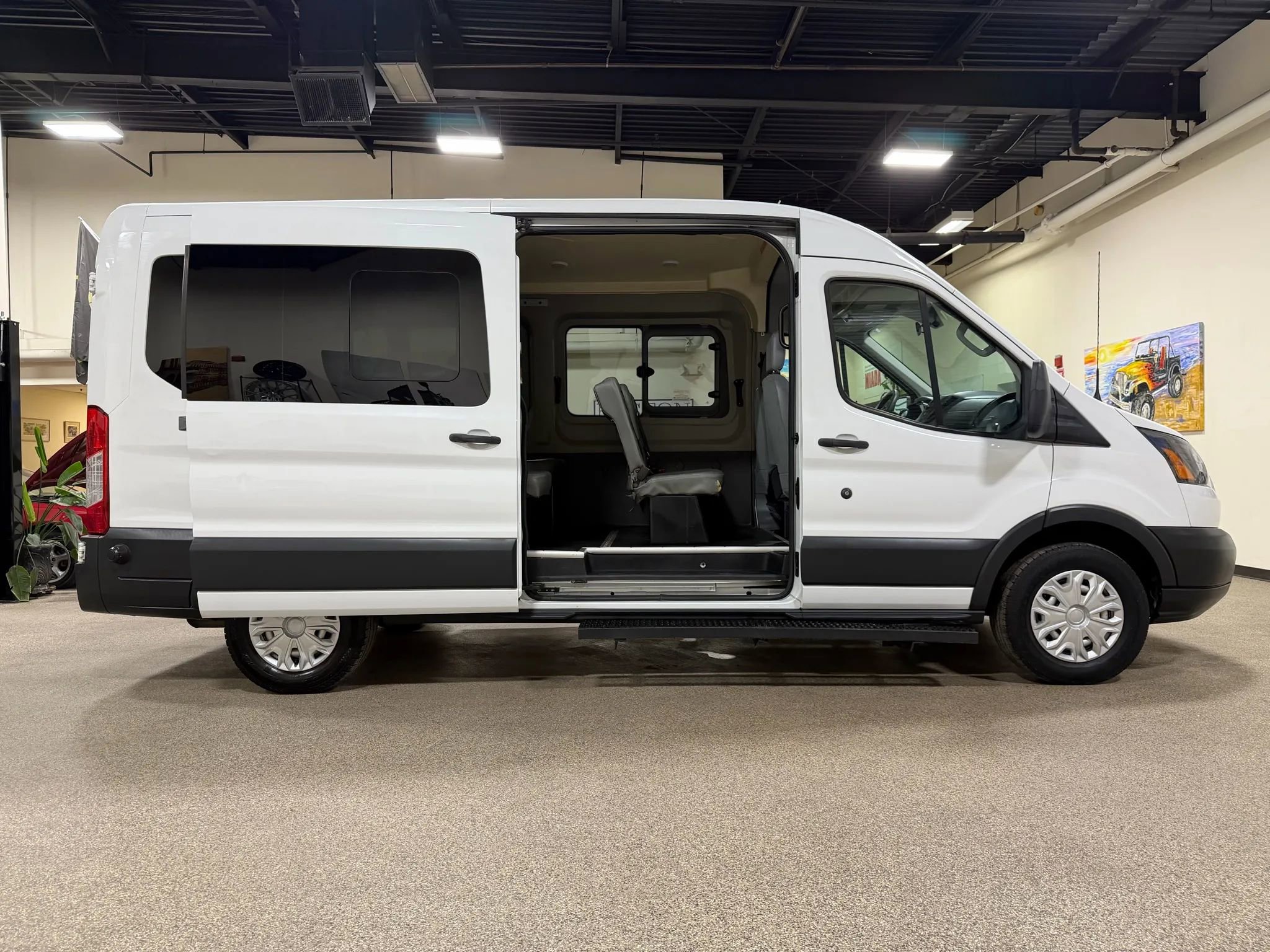 Used 2015 Ford Transit 250 148 Medium Roof w/ Exterior Upgrade Package RWD image 22
