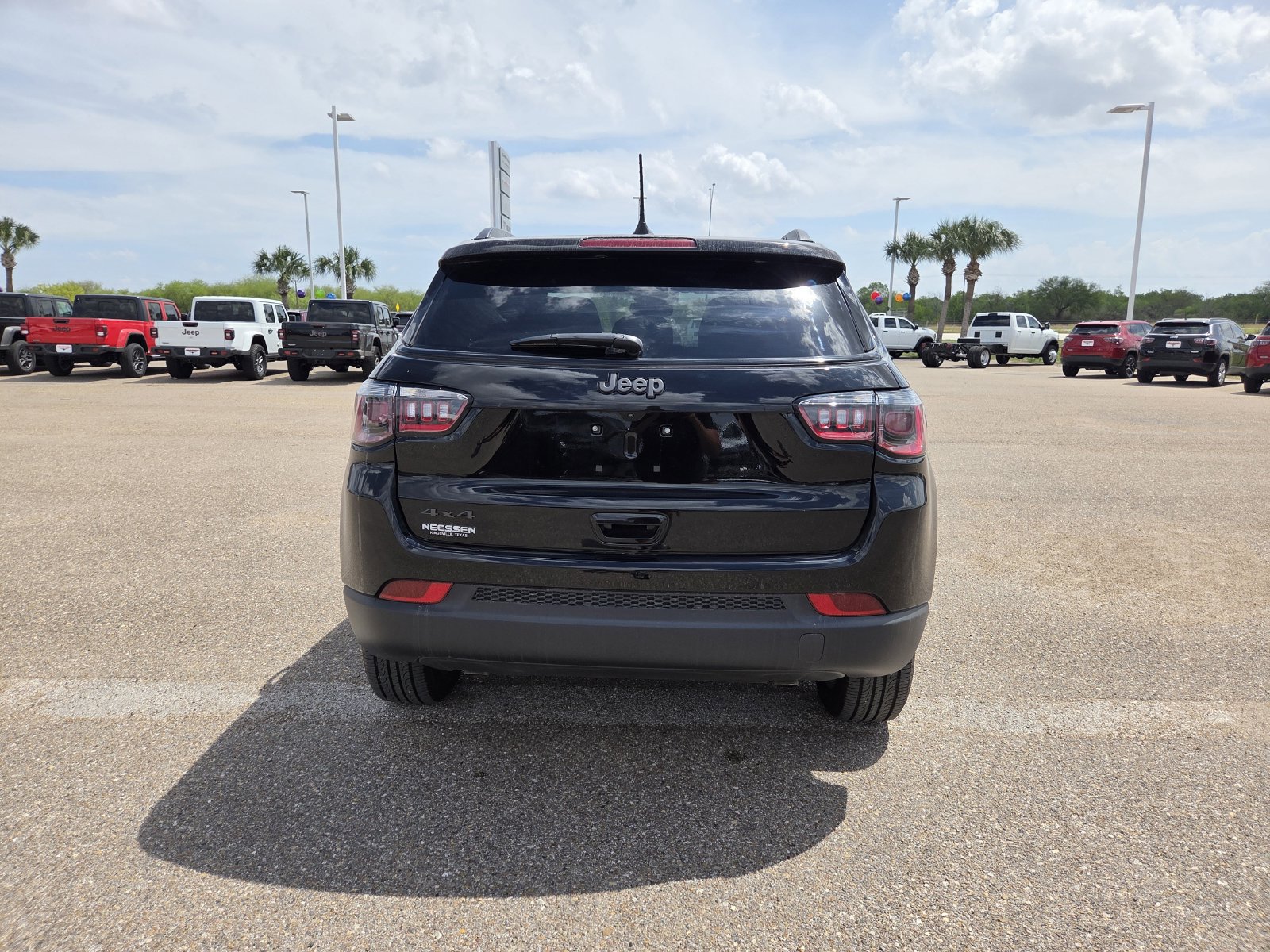 New 2026 Jeep Compass Latitude AWD/4WD image 6