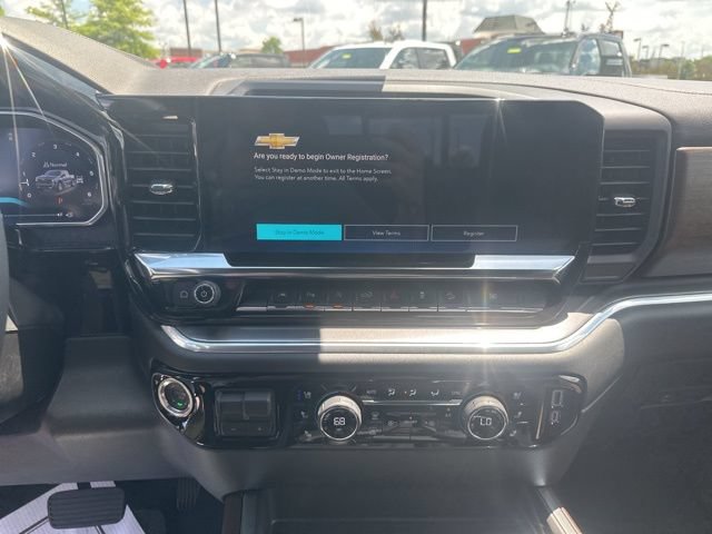 New 2026 Chevrolet Silverado 1500 High Country w/ LPO, Dark Essentials Package AWD/4WD image 22