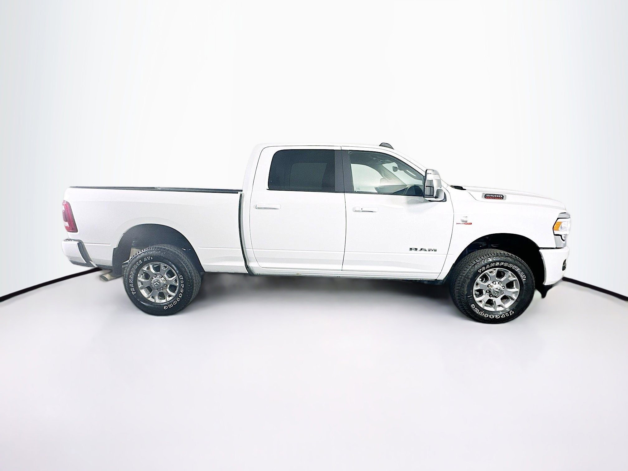 Used 2024 RAM 2500 Laramie w/ Safety Group image 10