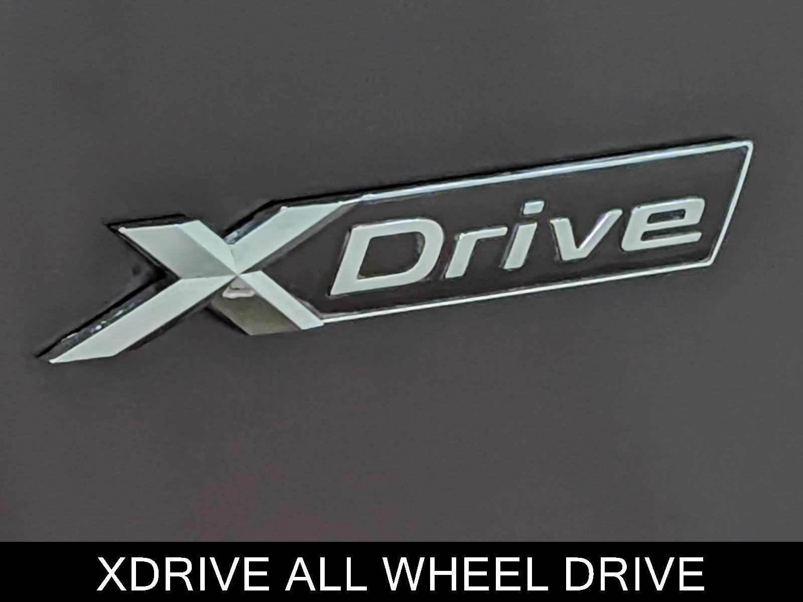 Used 2023 BMW 540i xDrive w/ M Sport Package image 11