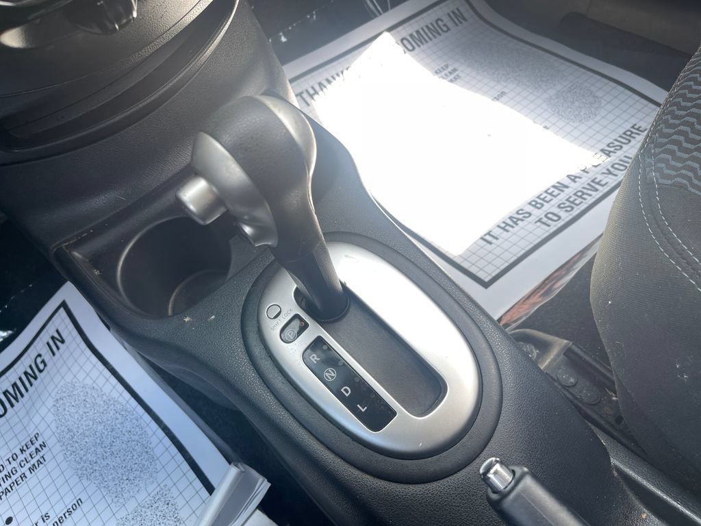 Used 2015 Nissan Versa Note SV FWD image 24