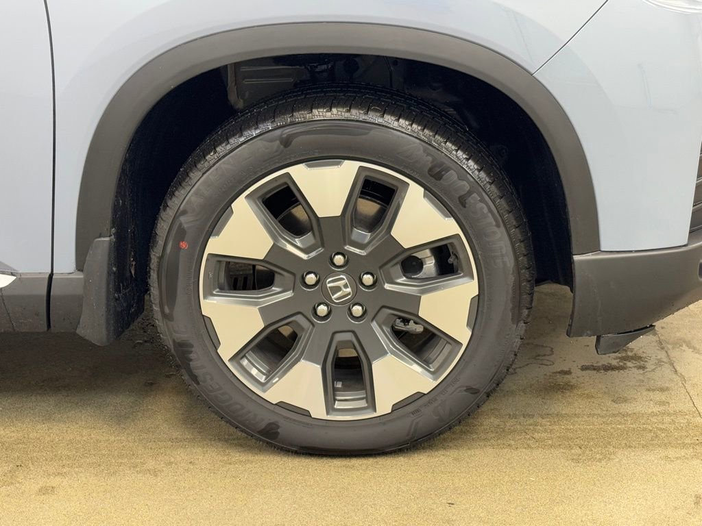 New 2026 Honda Pilot Elite image 4