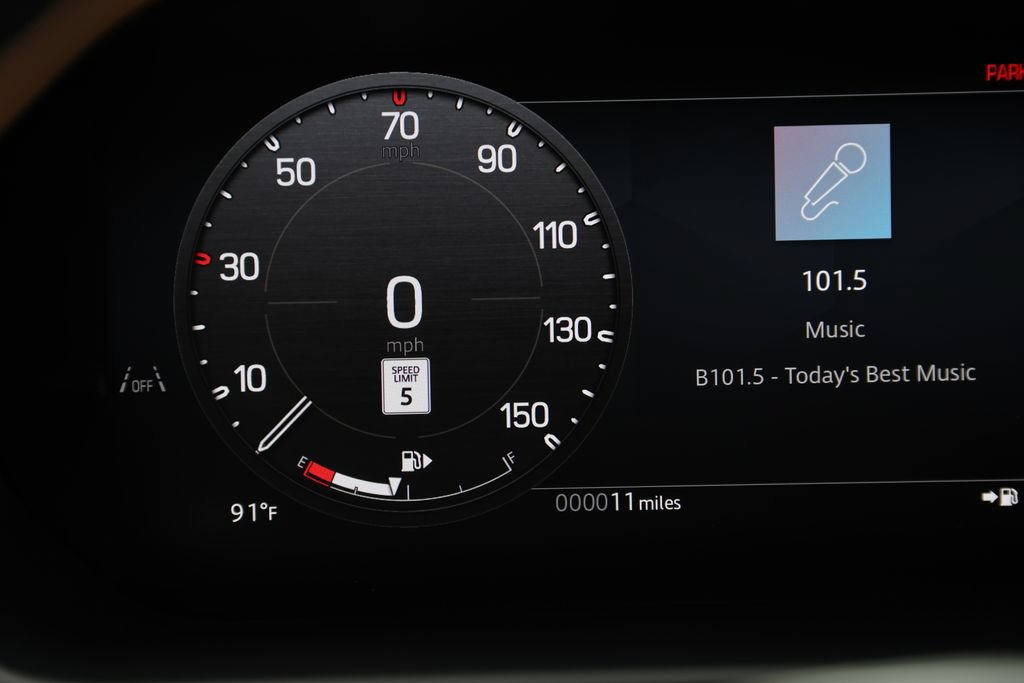 New 2026 Land Rover Defender 110 X-Dynamic SE AWD/4WD image 25