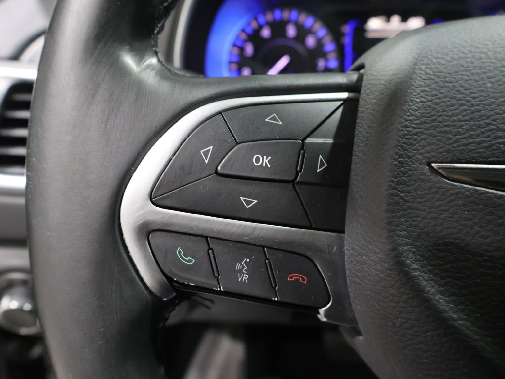 Used 2015 Chrysler 200 Limited w/ Convenience Group FWD image 34