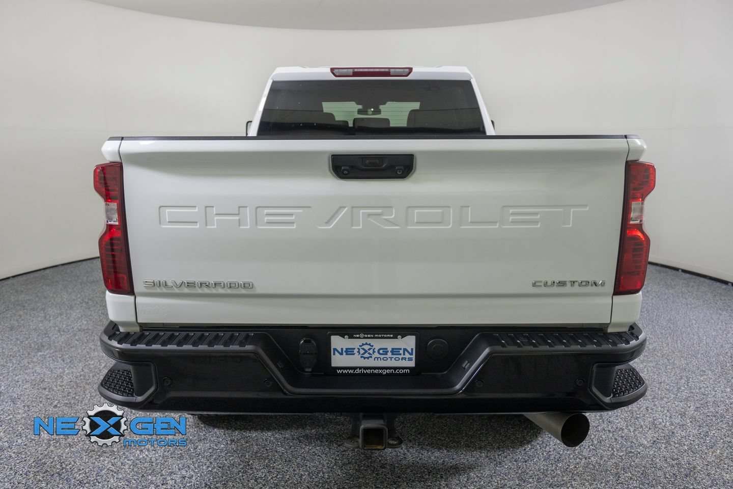Used 2025 Chevrolet Silverado 2500 Custom w/ Custom Value Package AWD/4WD image 33