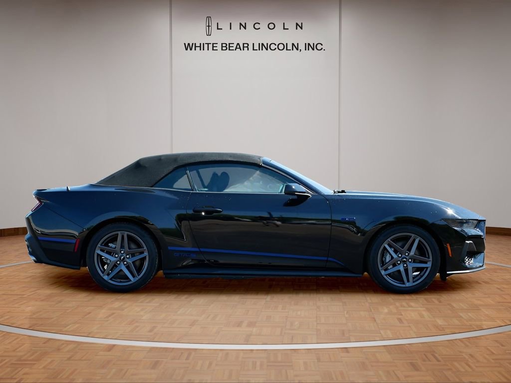 Used 2025 Ford Mustang GT Premium image 4