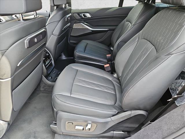 New 2027 BMW X7 M60i AWD/4WD image 16
