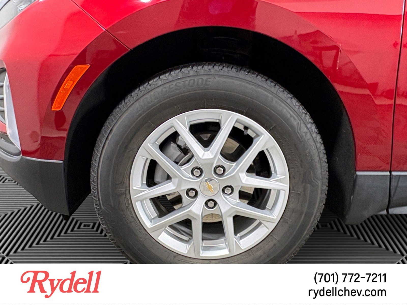 Used 2023 Chevrolet Equinox LT w/ LPO, Floor Liner Package image 9