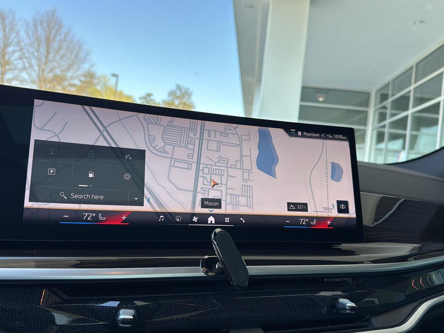 Certified 2024 BMW X6 xDrive40i w/ Premium Package image 23