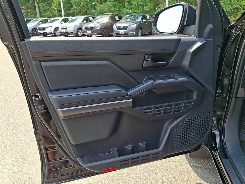 Used 2026 Toyota Tacoma SR5 AWD/4WD image 13