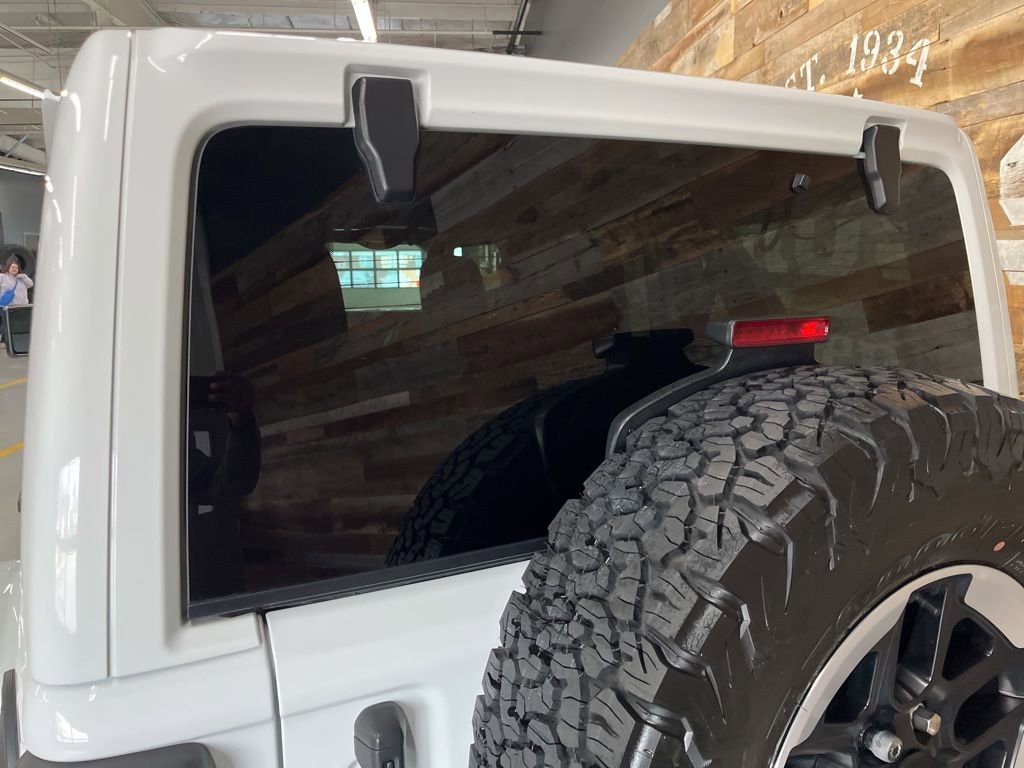 Used 2022 Jeep Wrangler Unlimited Rubicon w/ Cold Weather Group image 22