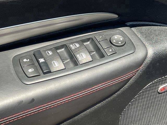 Used 2016 Dodge Durango R/T w/ Blacktop Package AWD/4WD image 19
