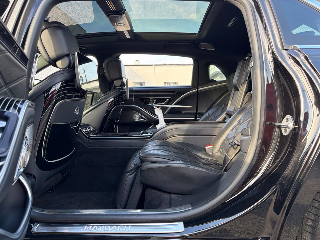Used 2023 Mercedes-Benz Maybach S 580 4MATIC image 33