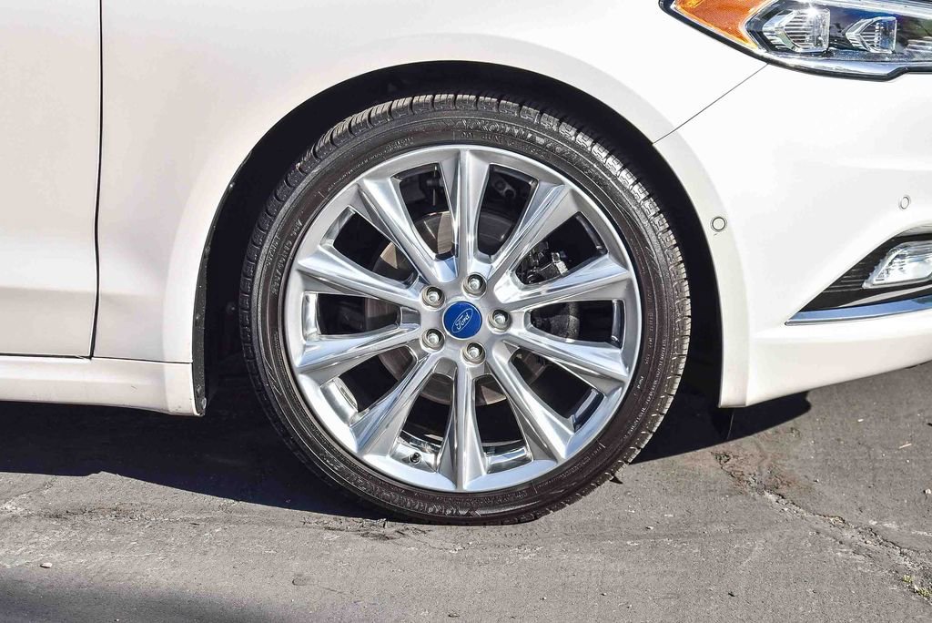 Used 2017 Ford Fusion Platinum image 10