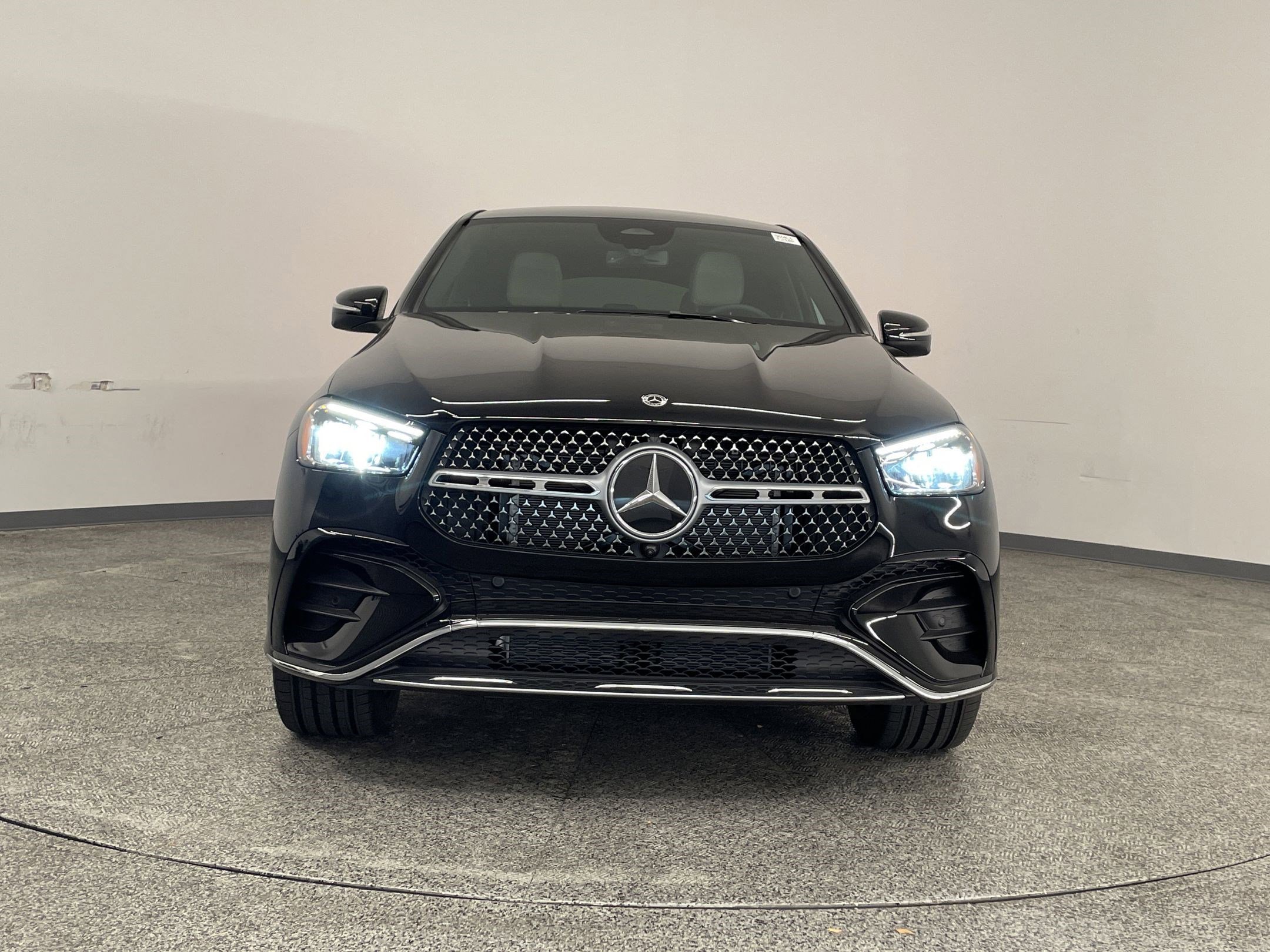 New 2026 Mercedes-Benz GLE 450 4MATIC Coupe image 2