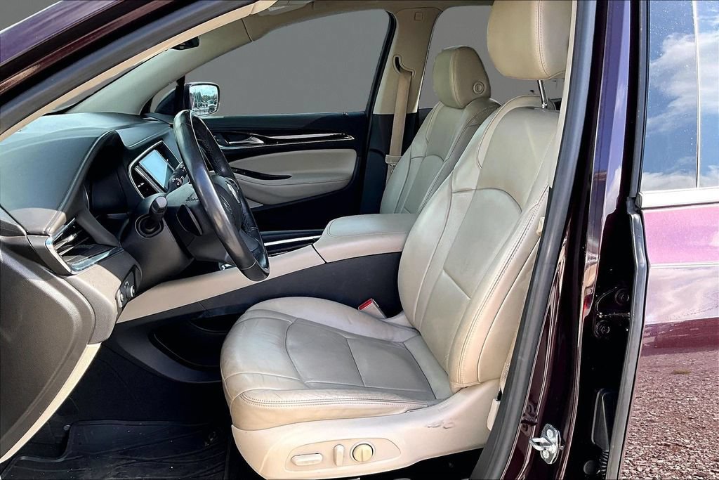 Certified 2018 Buick Enclave Essence w/ Trailering Package FWD image 19