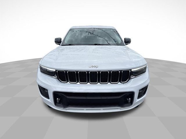 Used 2021 Jeep Grand Cherokee L Overland w/ Luxury Tech Group IV AWD/4WD image 2