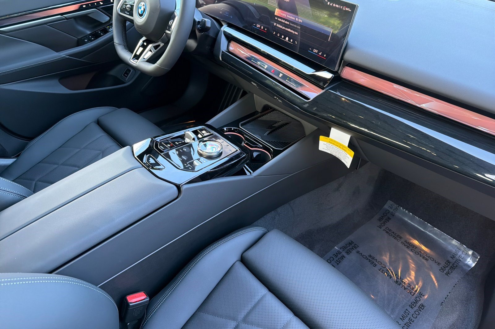 New 2027 BMW 550e xDrive AWD/4WD image 13