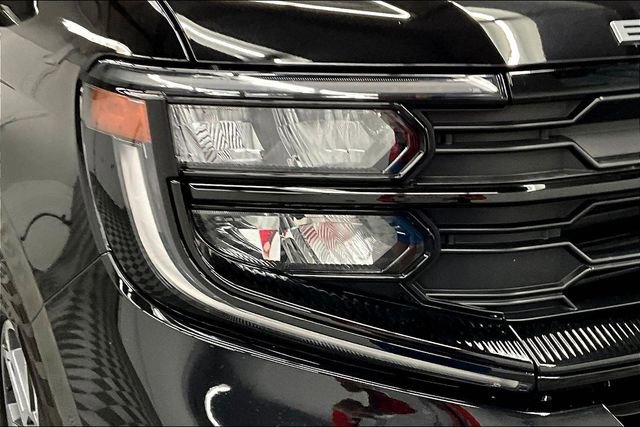 Used 2025 Ford Expedition Active image 37