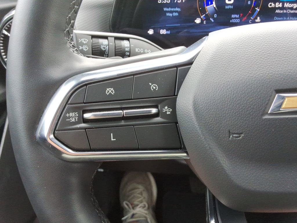 Used 2025 Chevrolet Equinox LT w/ Safety and Technology Package FWD image 27