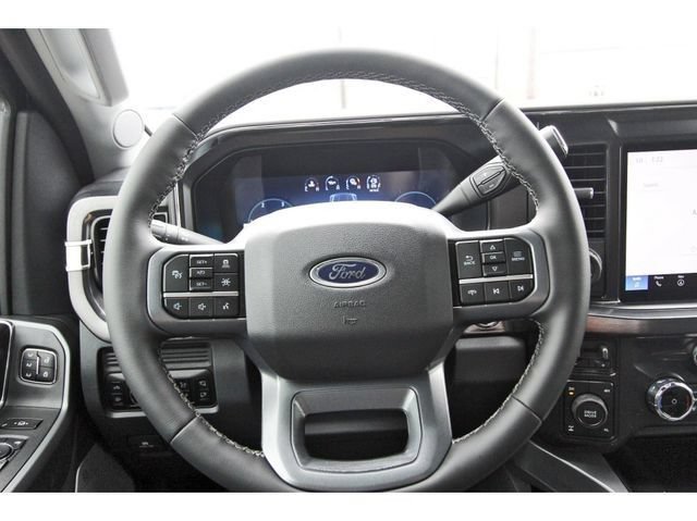 New 2026 Ford F250 Lariat w/ Black Appearance Package AWD/4WD image 11