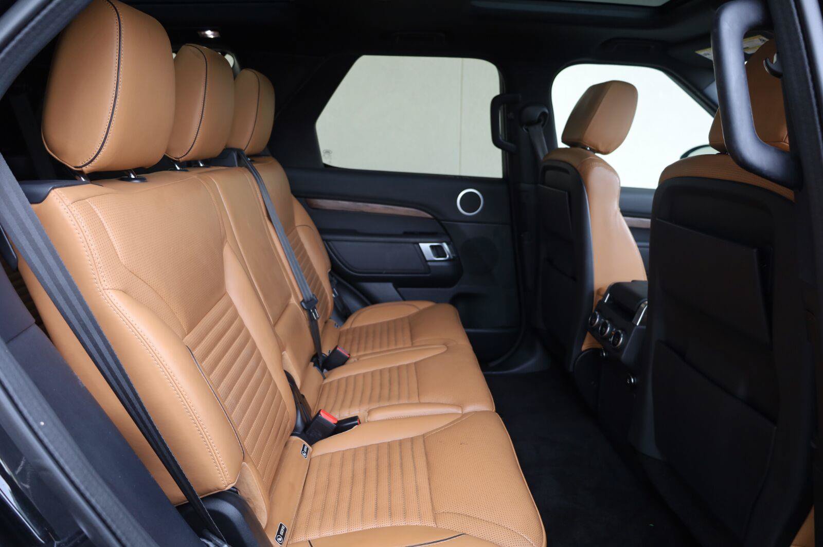 Used 2020 Land Rover Discovery HSE AWD/4WD image 26