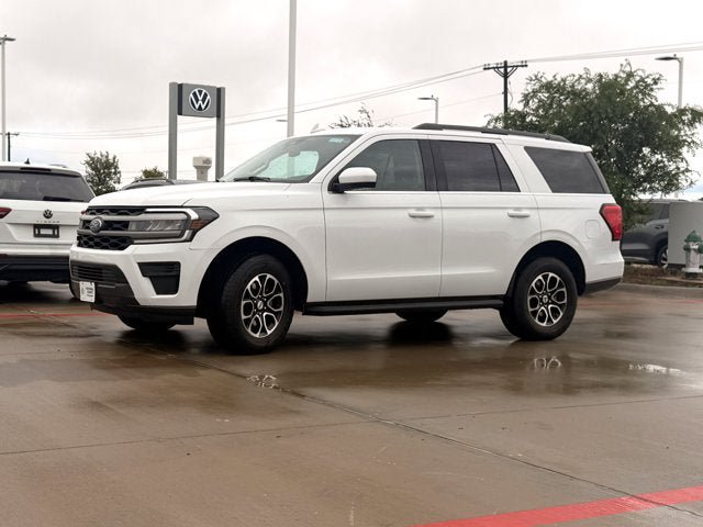 Used 2024 Ford Expedition XLT RWD image 4