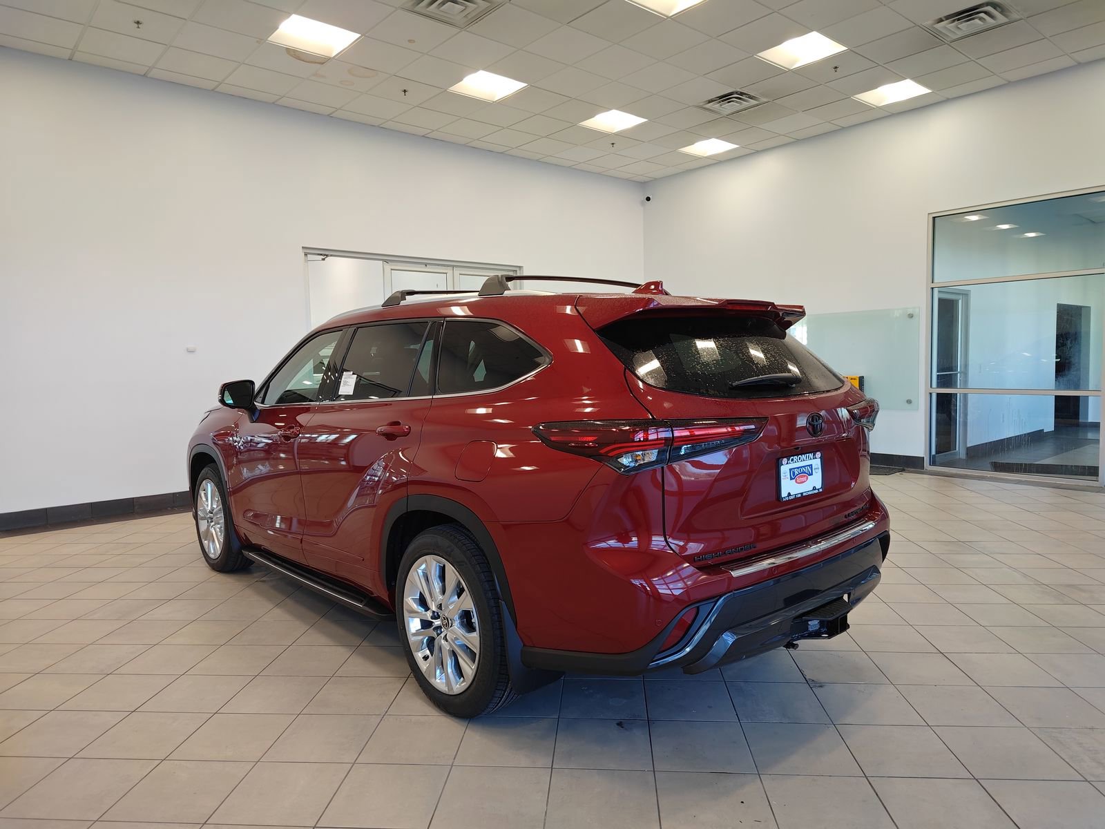 New 2026 Toyota Highlander Limited image 5