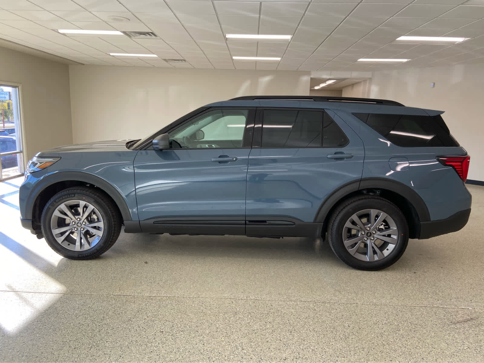 New 2026 Ford Explorer Active w/ Active Comfort Package image 11