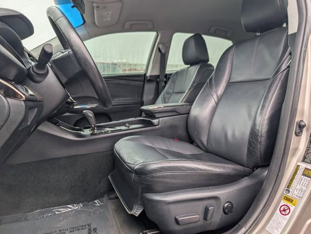 Used 2013 Toyota Avalon XLE FWD image 7