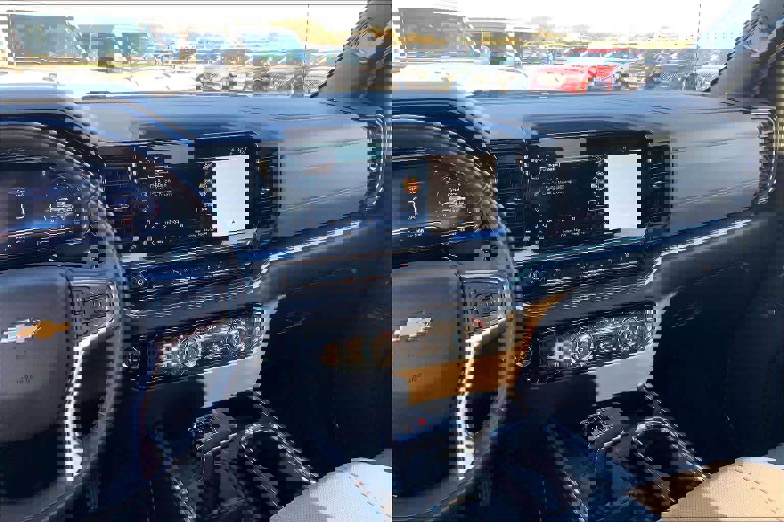 Used 2024 Chevrolet Silverado 1500 LTZ image 7