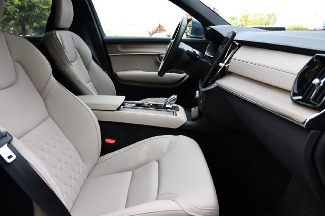 New 2026 Volvo XC90 B6 Plus w/ Protection Package Premier AWD/4WD image 29