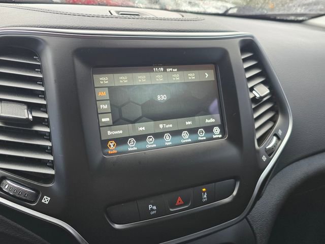 Used 2021 Jeep Cherokee Latitude Plus image 25