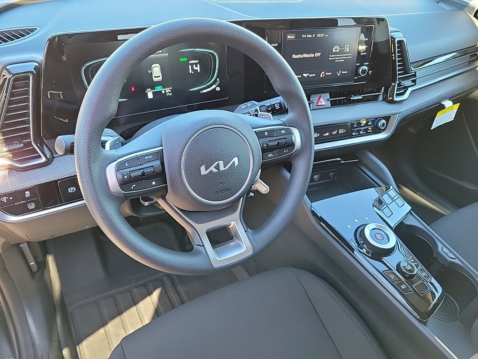 New 2025 Kia Sportage LX FWD image 2