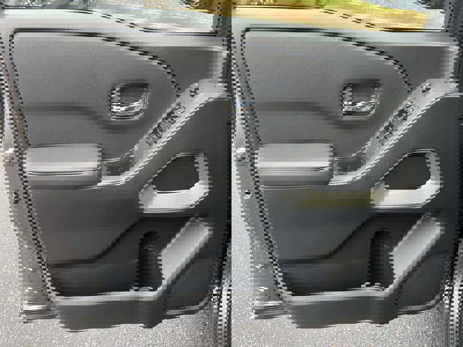 Certified 2025 Nissan Frontier SV w/ SV Convenience Package image 29