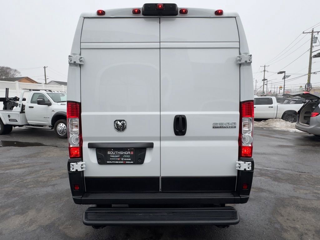 Used 2025 RAM ProMaster 2500 FWD image 6