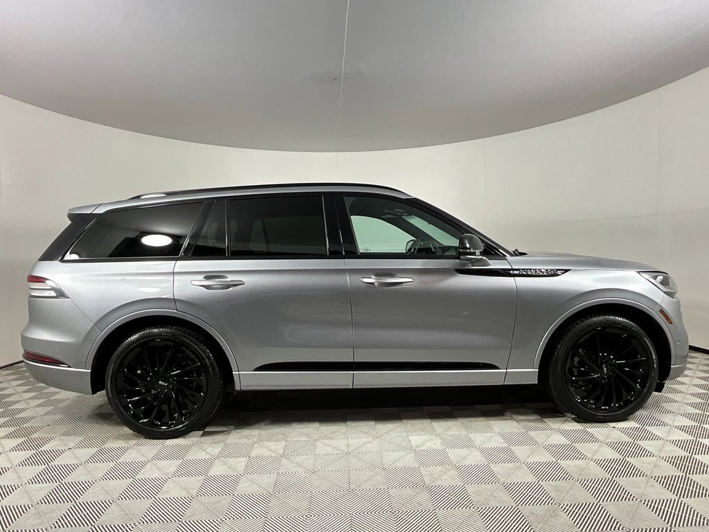 Certified 2024 Lincoln Aviator Reserve w/ Equipment Group 201A image 5