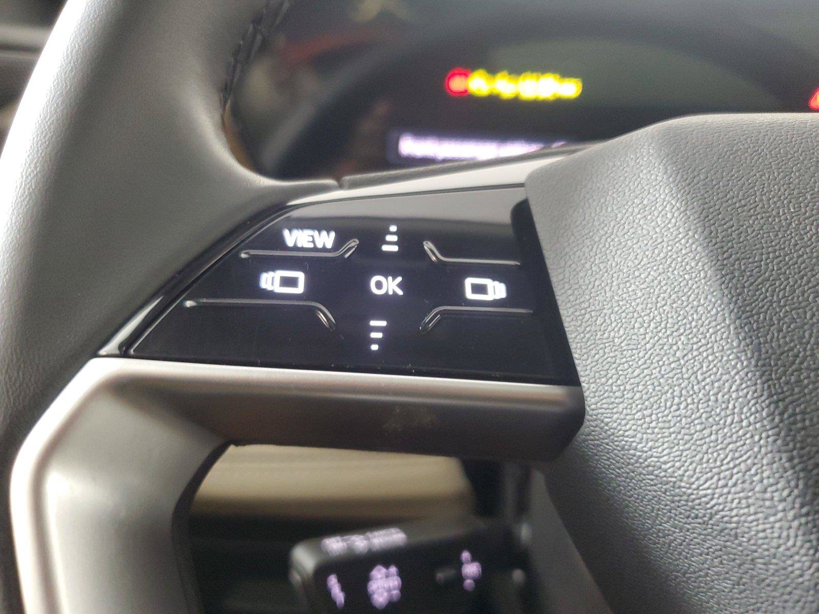 Used 2025 Audi Q6 e-tron Premium w/ Convenience Package AWD/4WD image 25