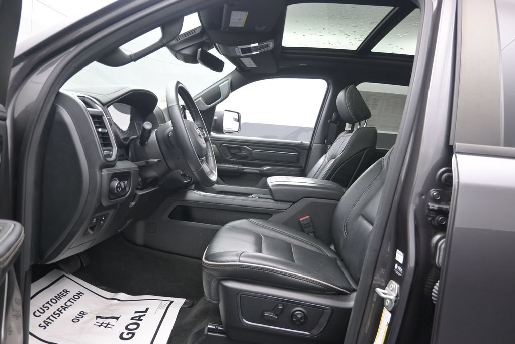 Used 2024 RAM 1500 Limited w/ Night Edition AWD/4WD image 10