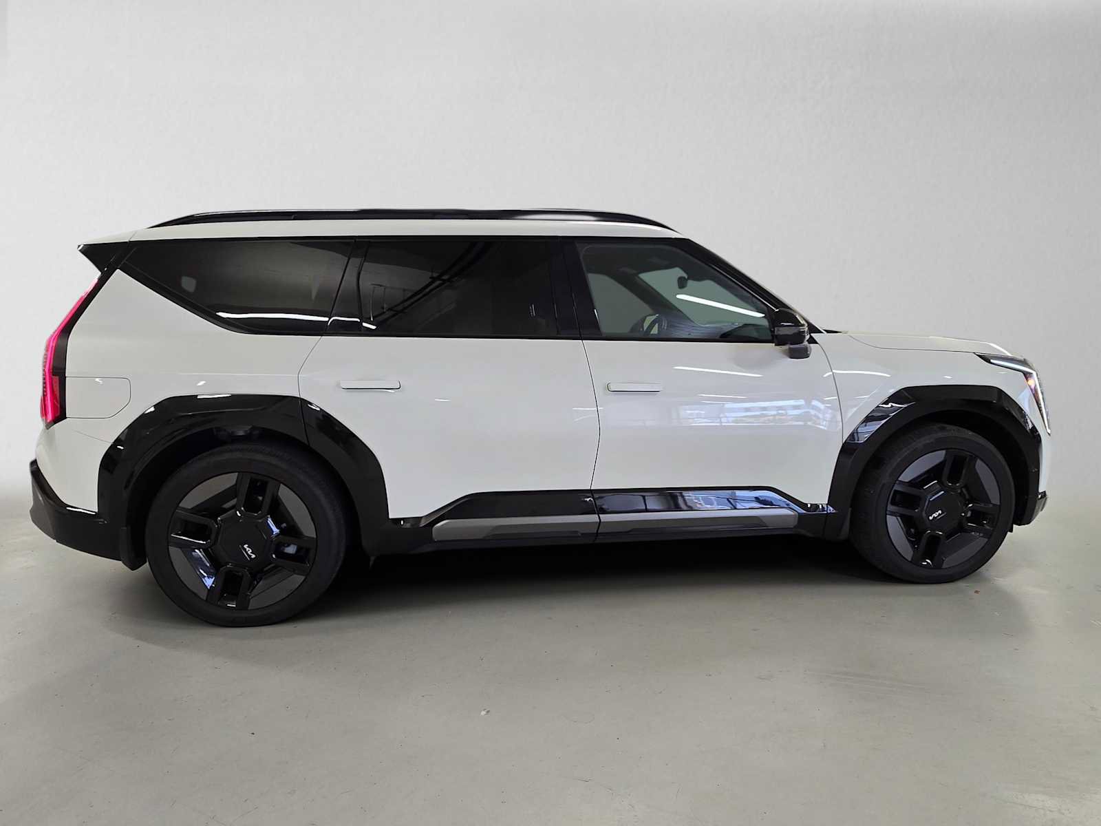 Used 2024 Kia EV9 GT-Line AWD/4WD image 6