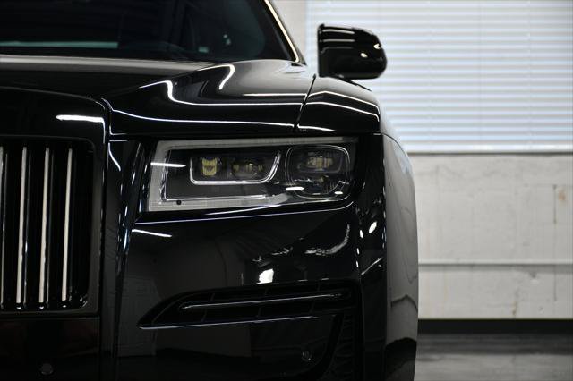 Used 2023 Rolls-Royce Ghost Black Badge w/ Black Badge Ghost Package AWD/4WD image 25