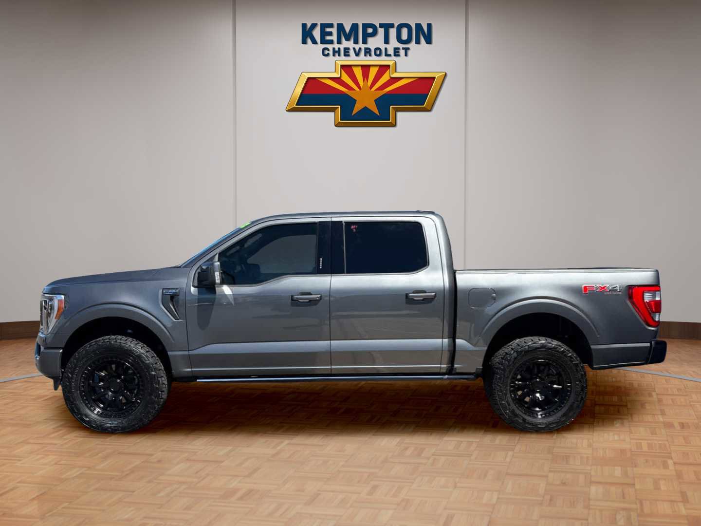 Used 2023 Ford F150 Lariat w/ Equipment Group 502A High image 3